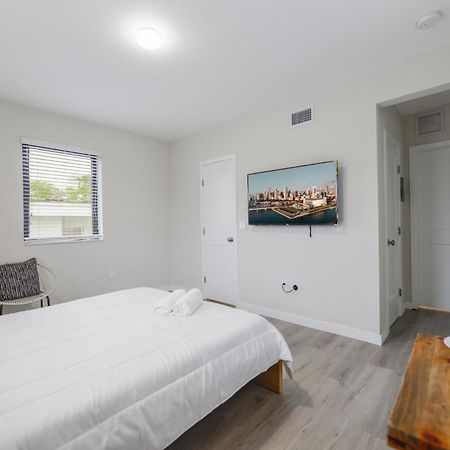 Appartamento Comfortable Studio Near Calle Ocho In Miami Esterno foto